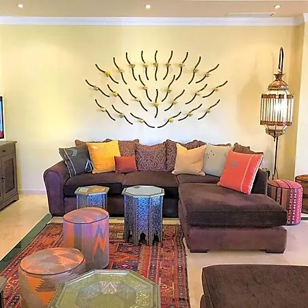 Majestic Comfortable 4* Estepona