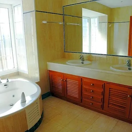 Hotel Majestic Comfortable Estepona
