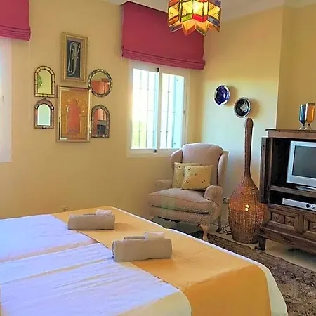 Majestic Comfortable Hotel 4*